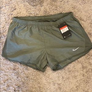 NWT Nike Shorts Dri Fit size large